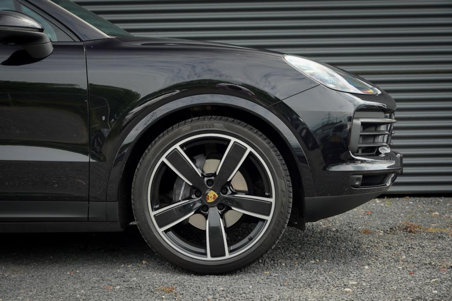 Porsche Cayenne Coupé 3.0 / Pano / 18-Voudig / NL Auto / Incl BTW / 22'' / Sportuitlaat