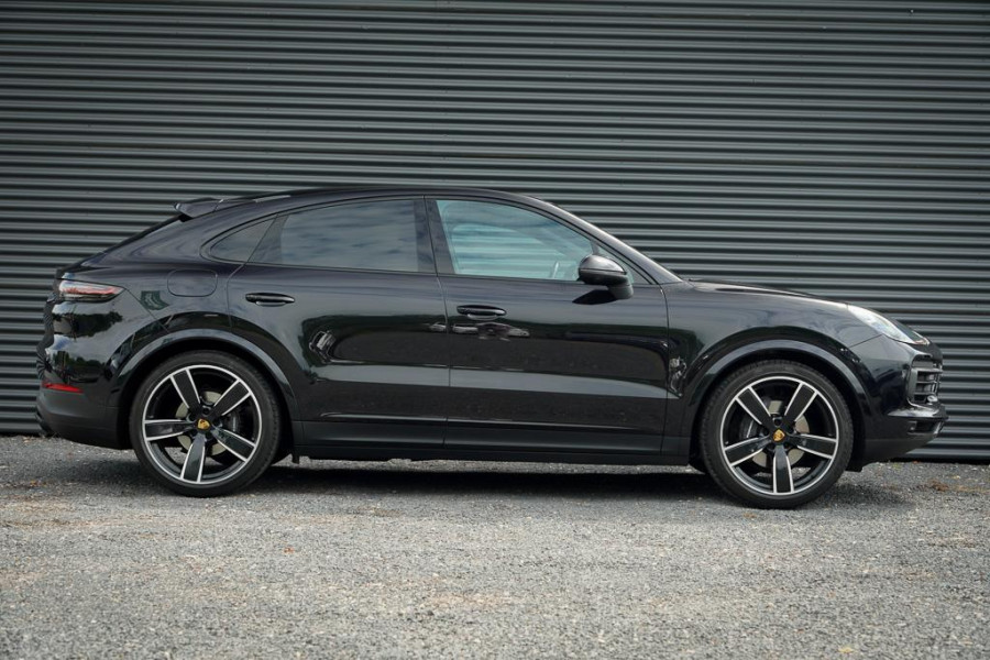 Porsche Cayenne Coupé 3.0 / Pano / 18-Voudig / NL Auto / Incl BTW / 22'' / Sportuitlaat