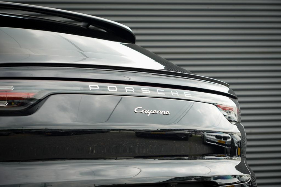 Porsche Cayenne Coupé 3.0 / Pano / 18-Voudig / NL Auto / Incl BTW / 22'' / Sportuitlaat