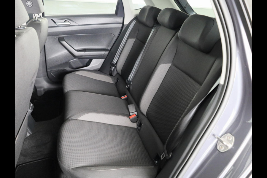 Volkswagen Polo 1.0 TSI Life Edition 95 pk Automaat (DSG) | Verlengde garantie | Navigatie via App | Parkeersensoren achter | Achteruitrijcamera | Adaptieve cruise control |