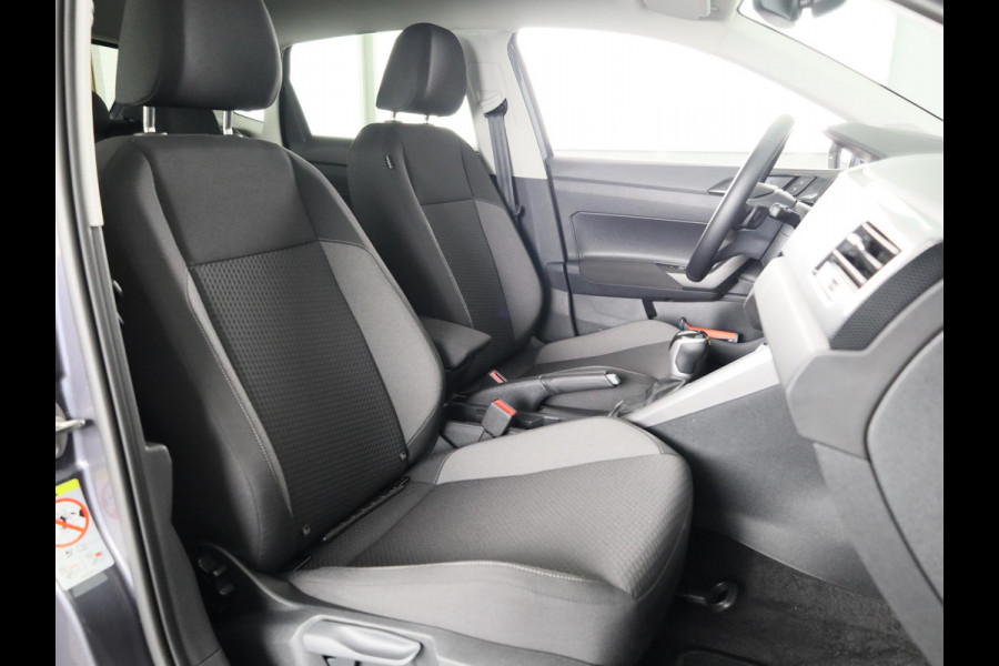 Volkswagen Polo 1.0 TSI Life Edition 95 pk Automaat (DSG) | Verlengde garantie | Navigatie via App | Parkeersensoren achter | Achteruitrijcamera | Adaptieve cruise control |