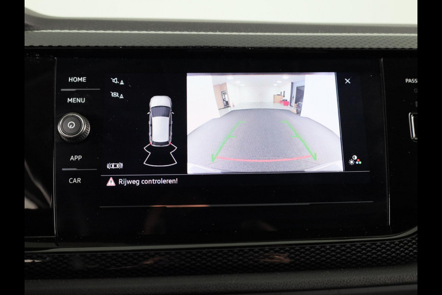 Volkswagen Polo 1.0 TSI Life Edition 95 pk Automaat (DSG) | Verlengde garantie | Navigatie via App | Parkeersensoren achter | Achteruitrijcamera | Adaptieve cruise control |