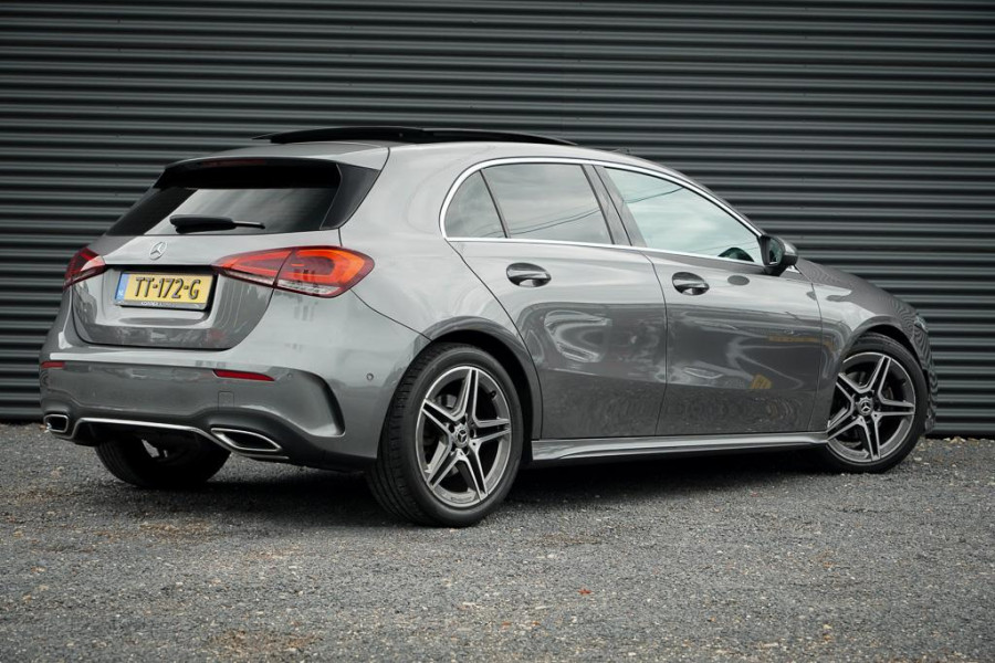 Mercedes-Benz A-Klasse 200 Business Solution AMG / Pano / Stoelverwarming