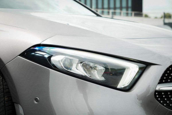 Mercedes-Benz A-Klasse 200 Business Solution AMG / Pano / Stoelverwarming