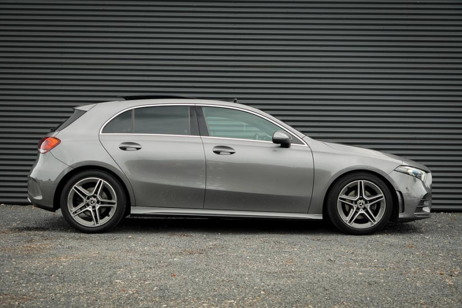 Mercedes-Benz A-Klasse 200 Business Solution AMG / Pano / Stoelverwarming