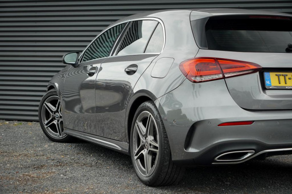 Mercedes-Benz A-Klasse 200 Business Solution AMG / Pano / Stoelverwarming