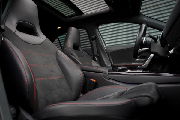 Mercedes-Benz A-Klasse 200 Business Solution AMG / Pano / Stoelverwarming