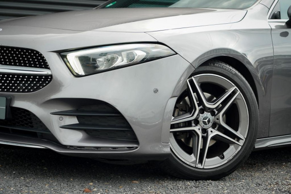 Mercedes-Benz A-Klasse 200 Business Solution AMG / Pano / Stoelverwarming