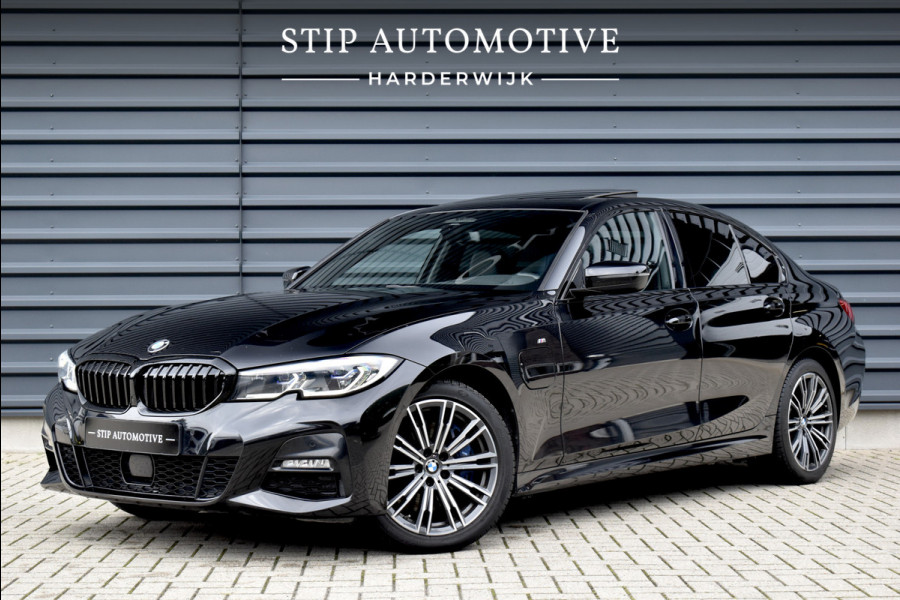 BMW 3 Serie 330e High Executive M Sport | Schuif/Kanteldak | ACC | Laser Light | Memory | Head-Up | Adaptief Onderstel |