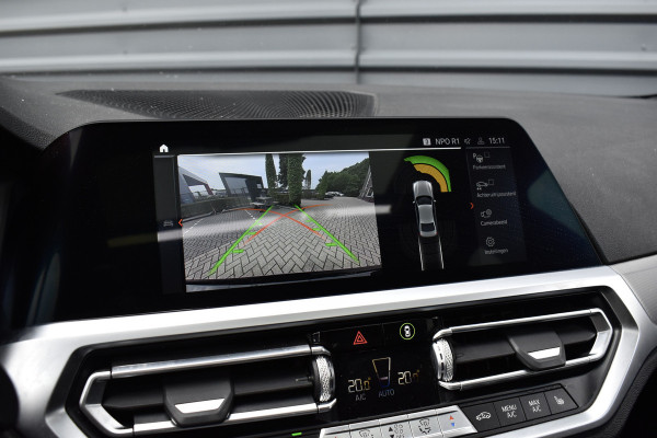 BMW 3 Serie 330e High Executive M Sport | Schuif/Kanteldak | ACC | Laser Light | Memory | Head-Up | Adaptief Onderstel |