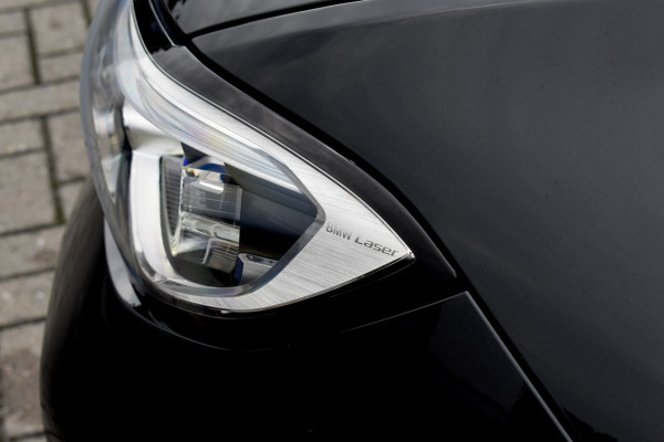BMW 3 Serie 330e High Executive M Sport | Schuif/Kanteldak | ACC | Laser Light | Memory | Head-Up | Adaptief Onderstel |