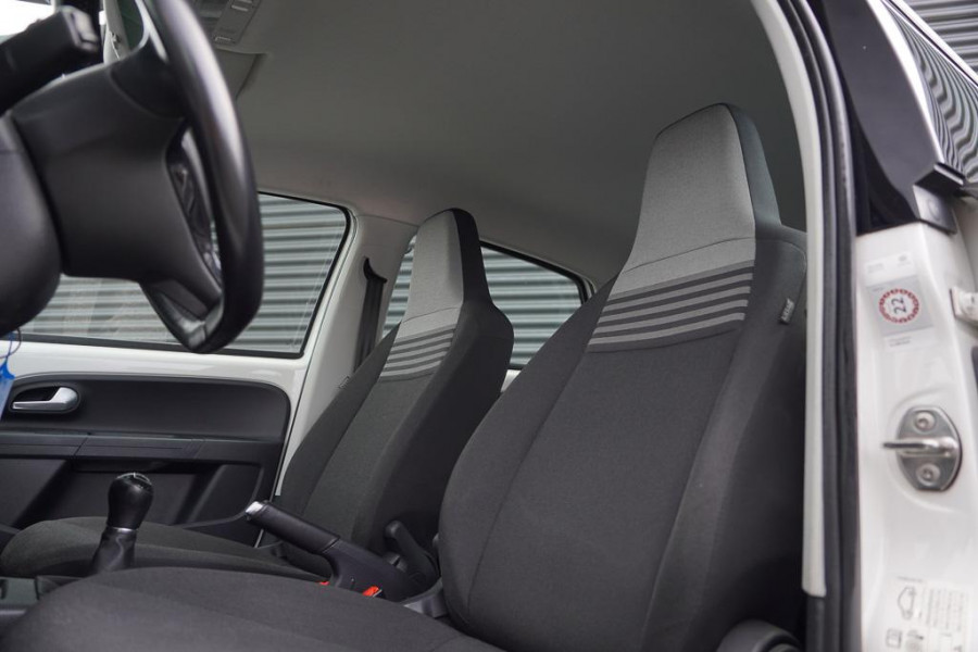 Volkswagen up! 1.0 BMT move up! / Winterpack / 5Drs / Stoelverwarming / AppConnect