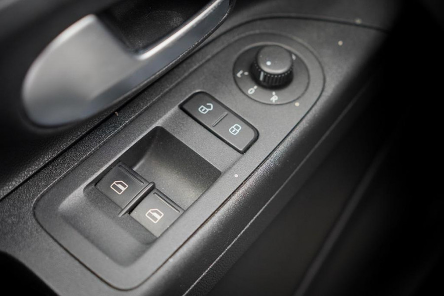 Volkswagen up! 1.0 BMT move up! / Winterpack / 5Drs / Stoelverwarming / AppConnect