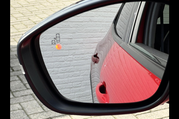 Opel Mokka 1.2 Turbo Business Elegance Adaptive cruise Climate control Stoel- en stuurverwarming Apple / Android parkeersensoren