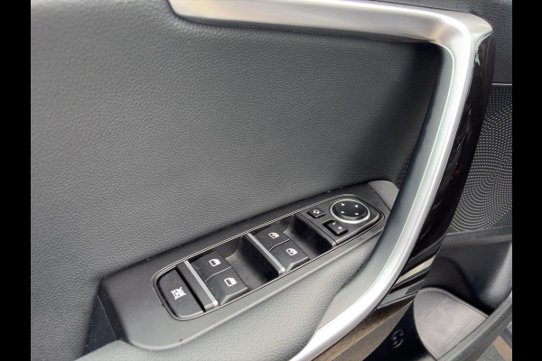 Kia Ceed Sportswagon 1.5 T-GDi GT-Line Automaat | Stoelverwarming | Sportstuur | Schuif/Kanteldak | LED | Elektr. Achterklep |