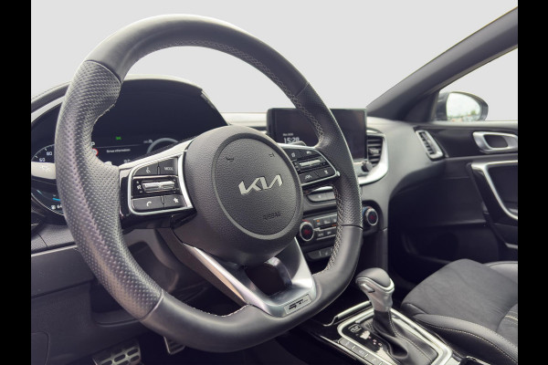Kia Ceed Sportswagon 1.5 T-GDi GT-Line Automaat | Stoelverwarming | Sportstuur | Schuif/Kanteldak | LED | Elektr. Achterklep |