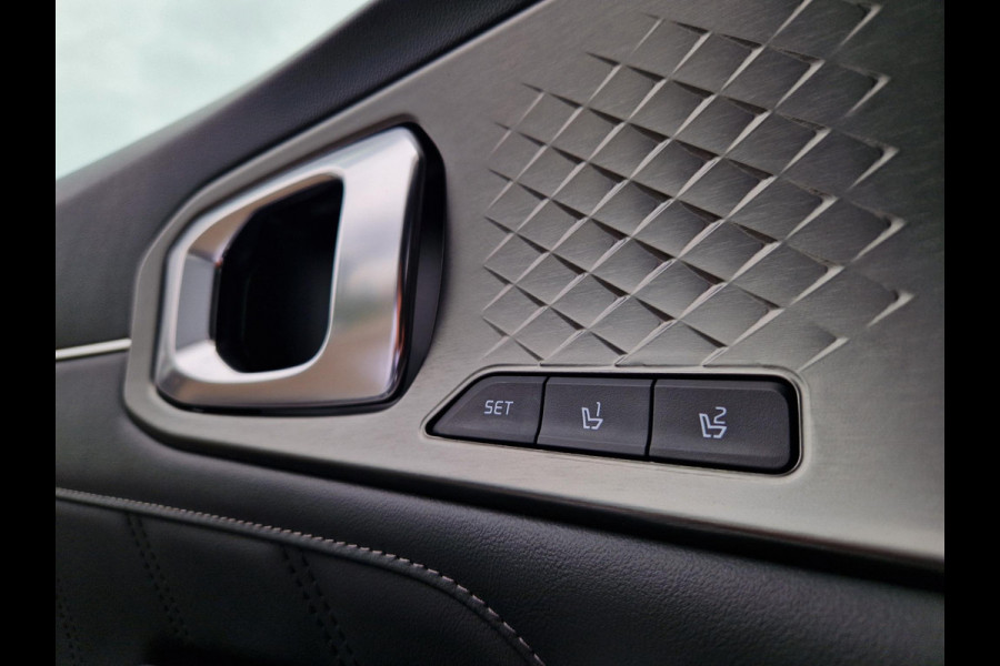 Kia Sorento 1.6 T-GDI Plug-in Hybrid 4WD ExecutiveLine 7p. | BOSE | Stoelverkoeling | HUD| Dodehoekcamera | Napa Leder | 360 graden Camera |