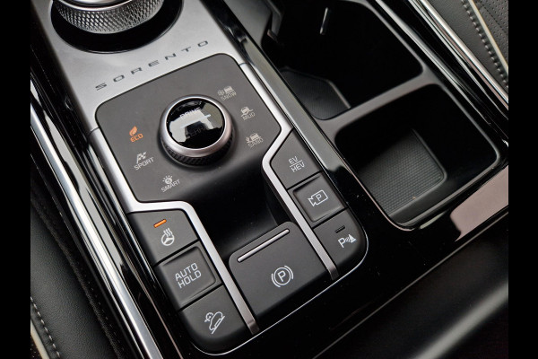 Kia Sorento 1.6 T-GDI Plug-in Hybrid 4WD ExecutiveLine 7p. | BOSE | Stoelverkoeling | HUD| Dodehoekcamera | Napa Leder | 360 graden Camera |