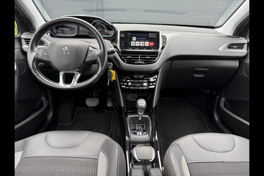 Peugeot 2008 1.2 PureTech Allure 2e Eigenaar,Navi,Aaple Carplay,Clima,Cruise,Trekhaak,APK tot 04-2026