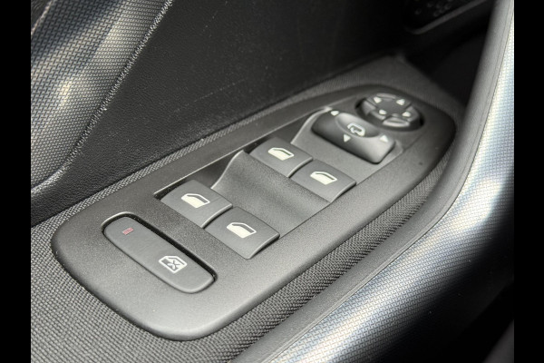 Peugeot 2008 1.2 PureTech Allure 2e Eigenaar,Navi,Aaple Carplay,Clima,Cruise,Trekhaak,APK tot 04-2026