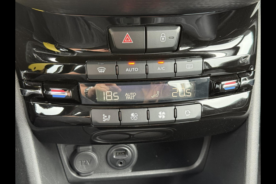 Peugeot 2008 1.2 PureTech Allure 2e Eigenaar,Navi,Aaple Carplay,Clima,Cruise,Trekhaak,APK tot 04-2026