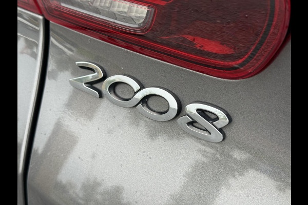 Peugeot 2008 1.2 PureTech Allure 2e Eigenaar,Navi,Aaple Carplay,Clima,Cruise,Trekhaak,APK tot 04-2026