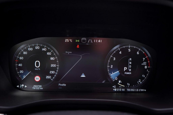 Volvo XC60 2.0 T8 Twin Engine AWD R-Design / Pano / Trekhaak / BowersWilkins / 21'' / Intellisafe