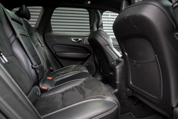 Volvo XC60 2.0 T8 Twin Engine AWD R-Design / Pano / Trekhaak / BowersWilkins / 21'' / Intellisafe