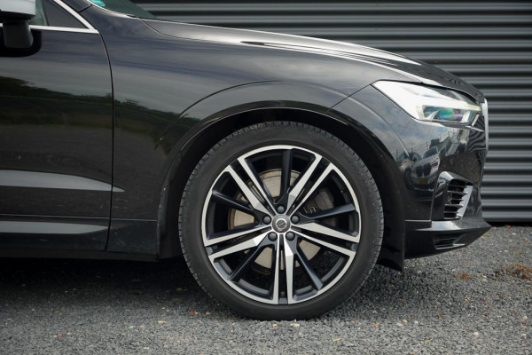 Volvo XC60 2.0 T8 Twin Engine AWD R-Design / Pano / Trekhaak / BowersWilkins / 21'' / Intellisafe