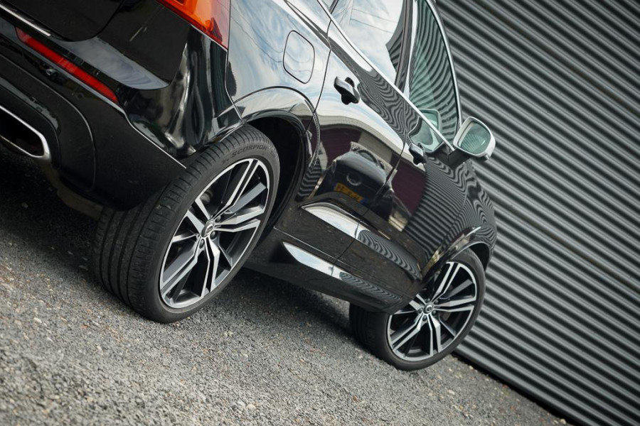 Volvo XC60 2.0 T8 Twin Engine AWD R-Design / Pano / Trekhaak / BowersWilkins / 21'' / Intellisafe
