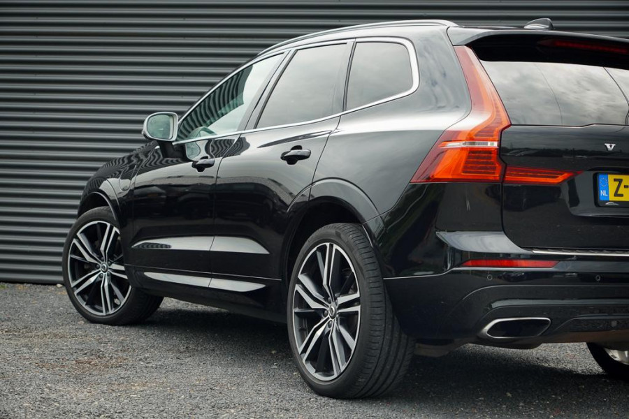 Volvo XC60 2.0 T8 Twin Engine AWD R-Design / Pano / Trekhaak / BowersWilkins / 21'' / Intellisafe