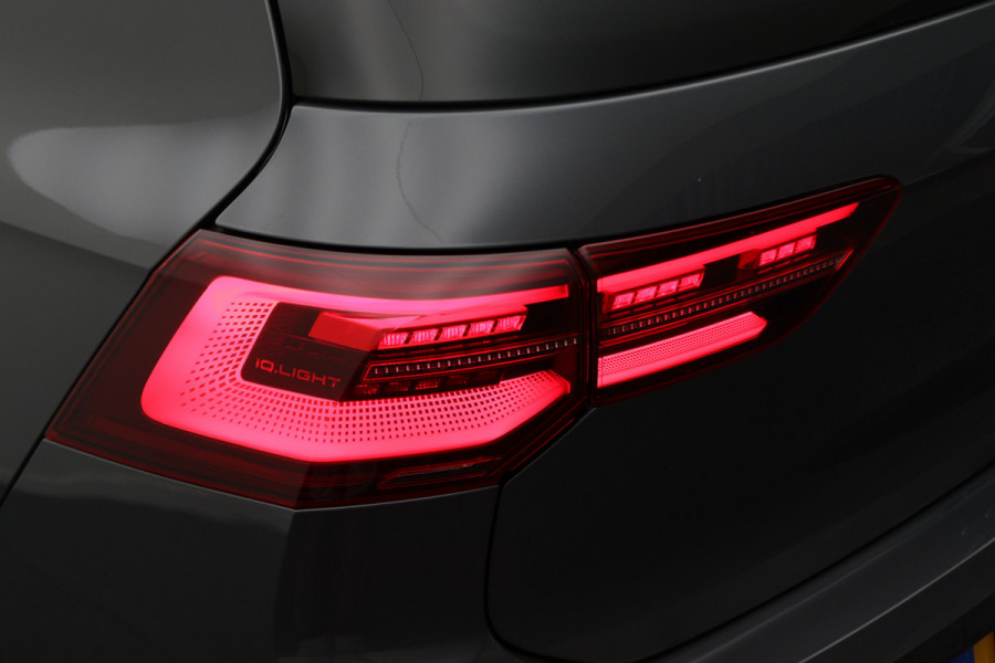 Volkswagen Golf 1.5 eTSI DSG Style Virtual Cockpit, Head-Up, IQ-Light, ACC, Apple Carplay, Sfeerverlichting, 17''