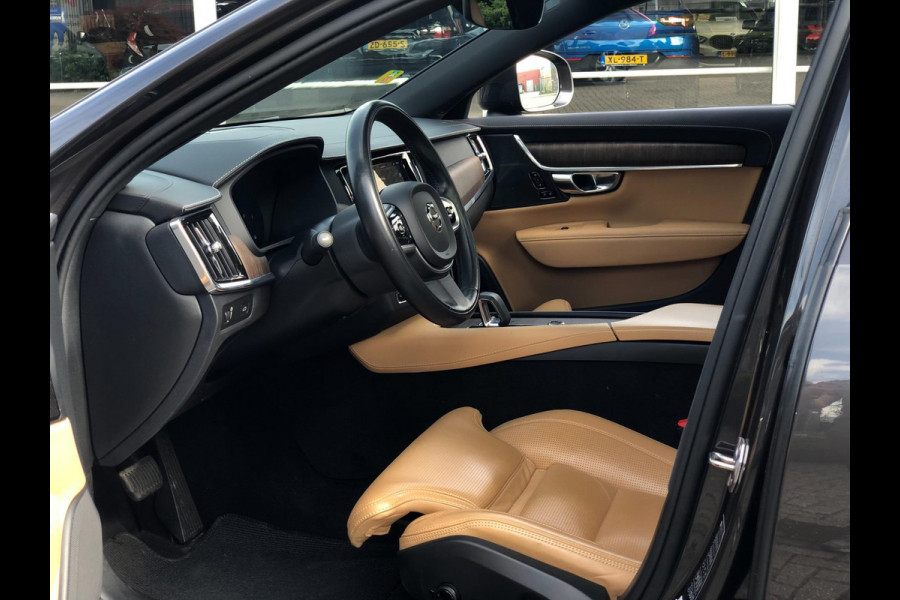 Volvo V90 Cross Country 2.0 B5 AWD Pro | Pano, Stoel+Stuurverw, Ventilatie, Leder, 360 Camera, Navi, 21'' LMV | Dealeronderhouden|