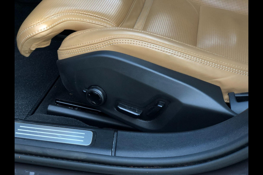 Volvo V90 Cross Country 2.0 B5 AWD Pro | Pano, Stoel+Stuurverw, Ventilatie, Leder, 360 Camera, Navi, 21'' LMV | Dealeronderhouden|