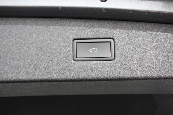 Volkswagen Tiguan Allspace 1.5 TSI DSG High-Line 7p. | Navigatie | Climate Control | Lichtmetalen velgen | Electrische Achterklep | DAB | Led | Stoelverwarming
