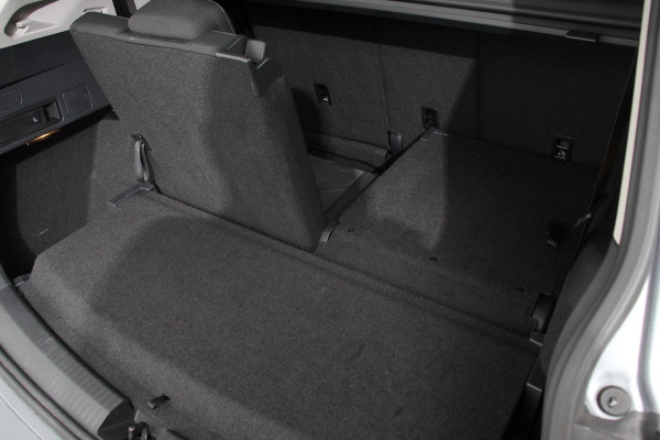 Volkswagen Tiguan Allspace 1.5 TSI DSG High-Line 7p. | Navigatie | Climate Control | Lichtmetalen velgen | Electrische Achterklep | DAB | Led | Stoelverwarming