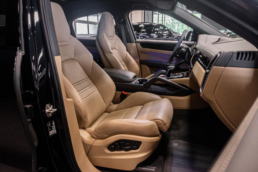 Porsche Cayenne Coupé 3.0 E-Hybrid Platinum Edition *Sport-Design / Porsche-Approved / BOSE / Panorama / Stoelventilatie / Soft-Close / 18-Wegs / PASM*
