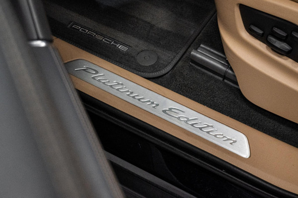 Porsche Cayenne Coupé 3.0 E-Hybrid Platinum Edition *Sport-Design / Porsche-Approved / BOSE / Panorama / Stoelventilatie / Soft-Close / 18-Wegs / PASM*