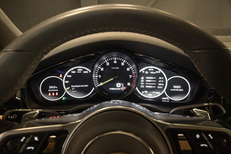Porsche Cayenne Coupé 3.0 E-Hybrid Platinum Edition *Sport-Design / Porsche-Approved / BOSE / Panorama / Stoelventilatie / Soft-Close / 18-Wegs / PASM*