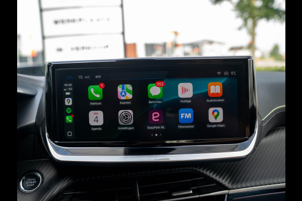 Peugeot 2008 1.2 Hybrid 136 GT / Pano / CarPlay / Adaptive cruise / Keyless / 360