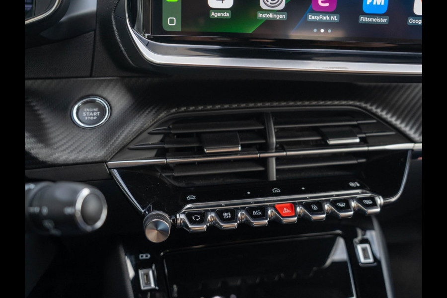 Peugeot 2008 1.2 Hybrid 136 GT / Pano / CarPlay / Adaptive cruise / Keyless / 360