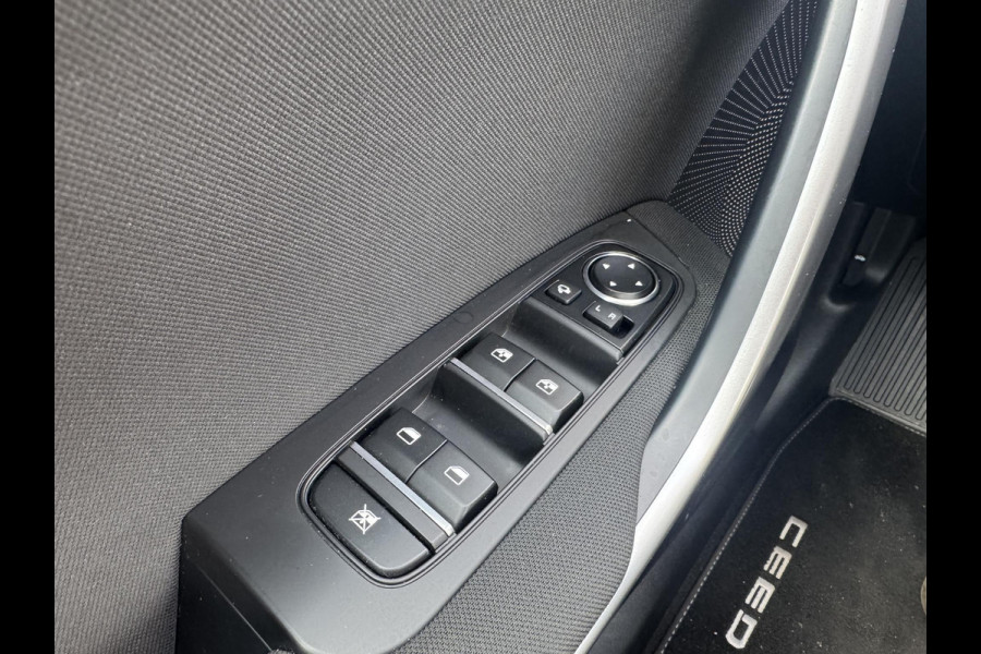 Kia Ceed Sportswagon 1.4 T-GDi DynamicLine |Trekhaak | Navigatie | Achteruitrijcamera |