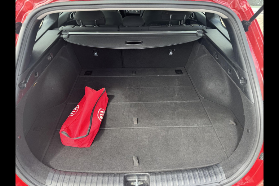 Kia Ceed Sportswagon 1.4 T-GDi DynamicLine |Trekhaak | Navigatie | Achteruitrijcamera |
