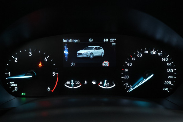 Ford FOCUS Wagon 1.5 EcoBlue Titanium Business Trekhaak, Airco, Cruise