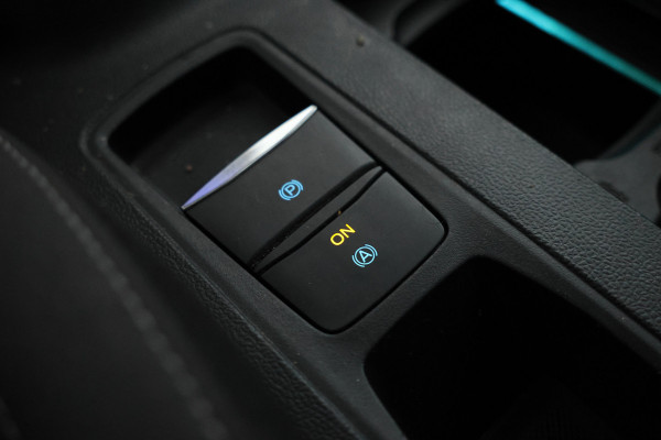 Ford FOCUS Wagon 1.5 EcoBlue Titanium Business Trekhaak, Airco, Cruise