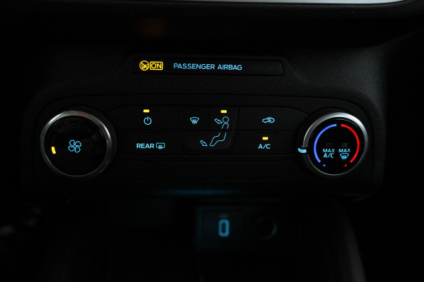 Ford FOCUS Wagon 1.5 EcoBlue Titanium Business Trekhaak, Airco, Cruise