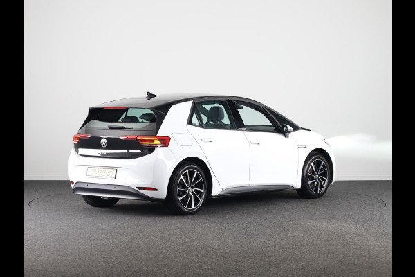 Volkswagen ID.3 Pure 45 kWh 150PK | Navigatie | Parkeersensoren | Led koplampen
