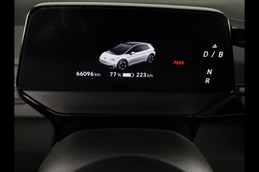 Volkswagen ID.3 Pure 45 kWh 150PK | Navigatie | Parkeersensoren | Led koplampen