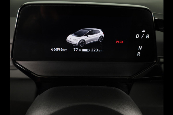 Volkswagen ID.3 Pure 45 kWh 150PK | Navigatie | Parkeersensoren | Led koplampen