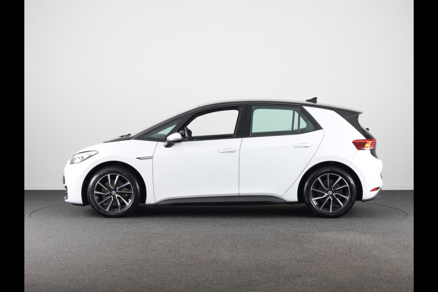 Volkswagen ID.3 Pure 45 kWh 150PK | Navigatie | Parkeersensoren | Led koplampen